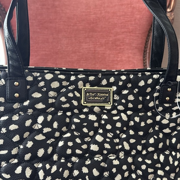 Betsey Johnson NY Black White Dot Quilted Vegan Leather Large Tote Bag Purse - Picture 2 of 11